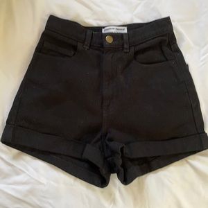 American Apparel Black Highwaisted Shorts 24/25